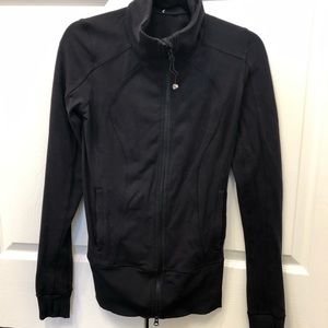Lululemon forme jacket in black - size 4
